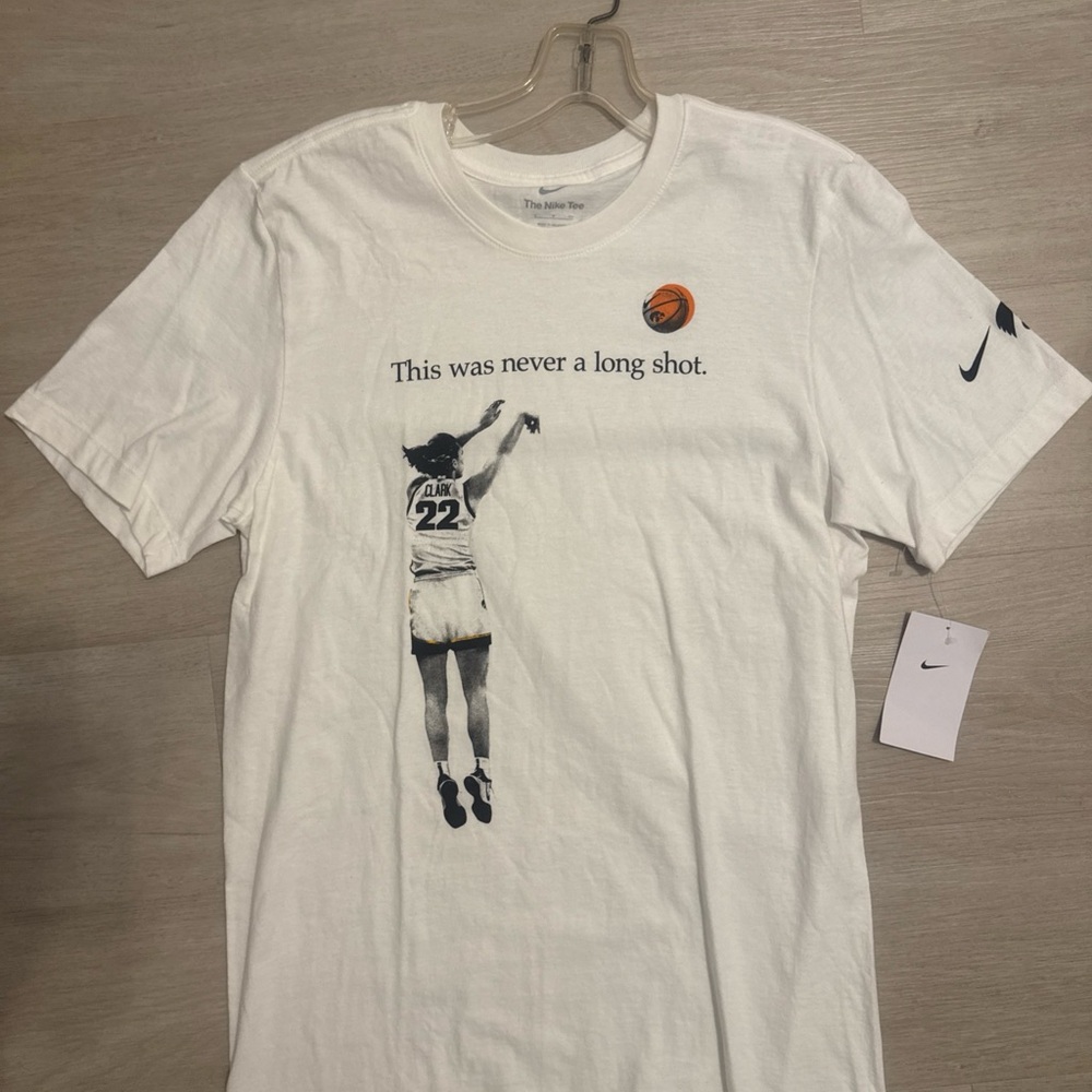 NWT Nike Caitlin Clark "This Was Never A Long Shot" Tee - Iowa Hawkeyes Small